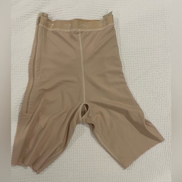 Marena XL High Waist Girdle - Short Length Beige - Picture 8 of 10